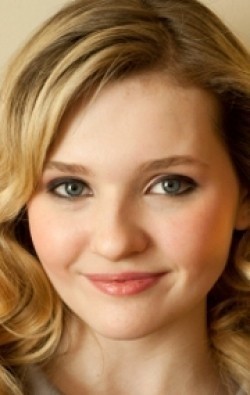 Full Abigail Breslin filmography who acted in the animated movie The Wild Bunch.