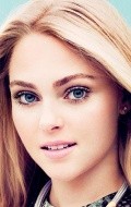 Full AnnaSophia Robb filmography who acted in the animated movie Khumba.