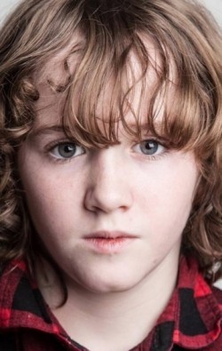 Full Art Parkinson filmography who acted in the animated movie Kubo and the Two Strings.
