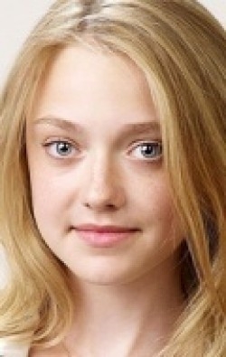 Full Dakota Fanning filmography who acted in the animated movie Coraline.
