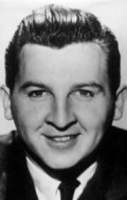 Full Eddie Bracken filmography who acted in the animated movie Shinbone Alley.