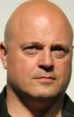 Full Michael Chiklis filmography who acted in the animated movie The Legend of Secret Pass.