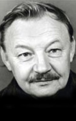 Full Mikhail Kononov filmography who acted in the animated movie Noch pered Rojdestvom.
