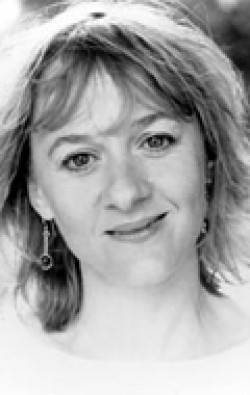 Full Niamh Cusack filmography who acted in the animated movie The World of Peter Rabbit and Friends.