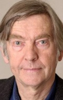 Full Tom Courtenay filmography who acted in the animated movie Famous Fred.